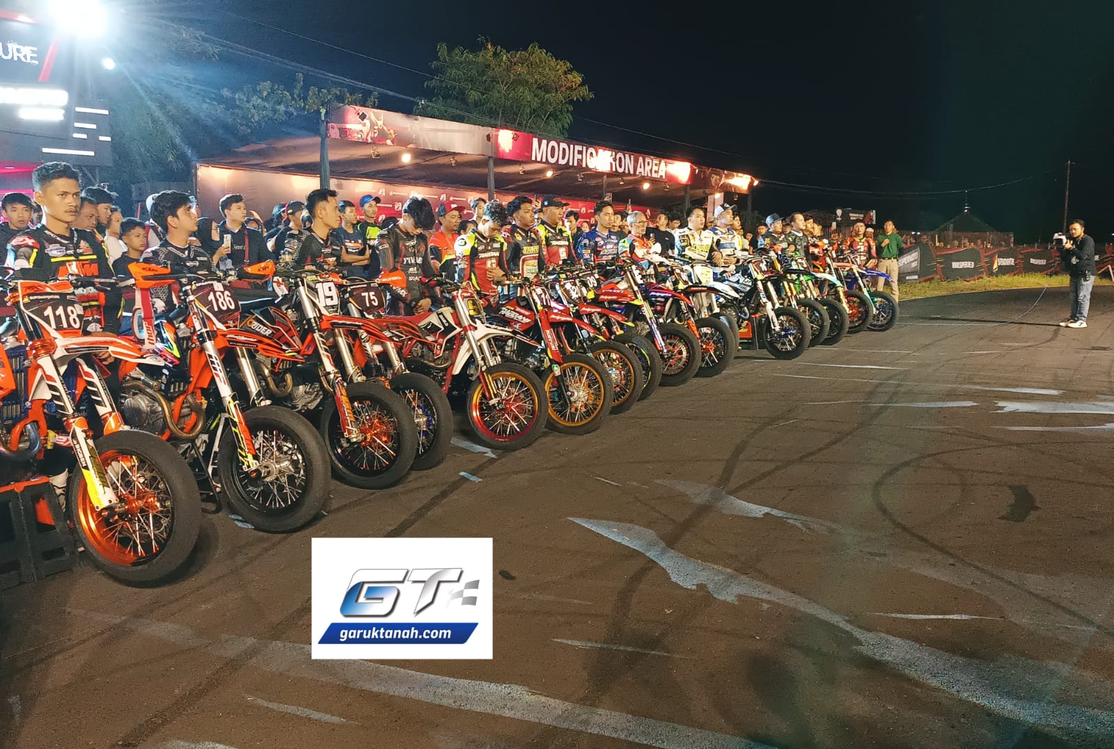 Genta Autosport Bersama SuperAdventure Gairahkan Supermoto Dengan Kemasan Lebih Dari Sebuah Kejuaraan