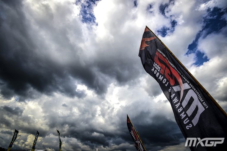CLOUD-FLAG-MOTOCROSS-GP-10-IND-2-2023
